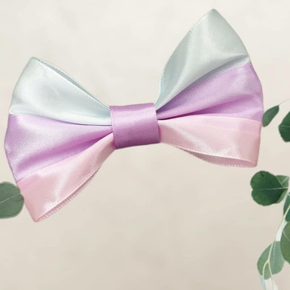 Bows - Picture 1 of 1